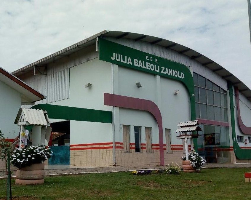 Escola de Educação Básica Júlia B. Zaniolo